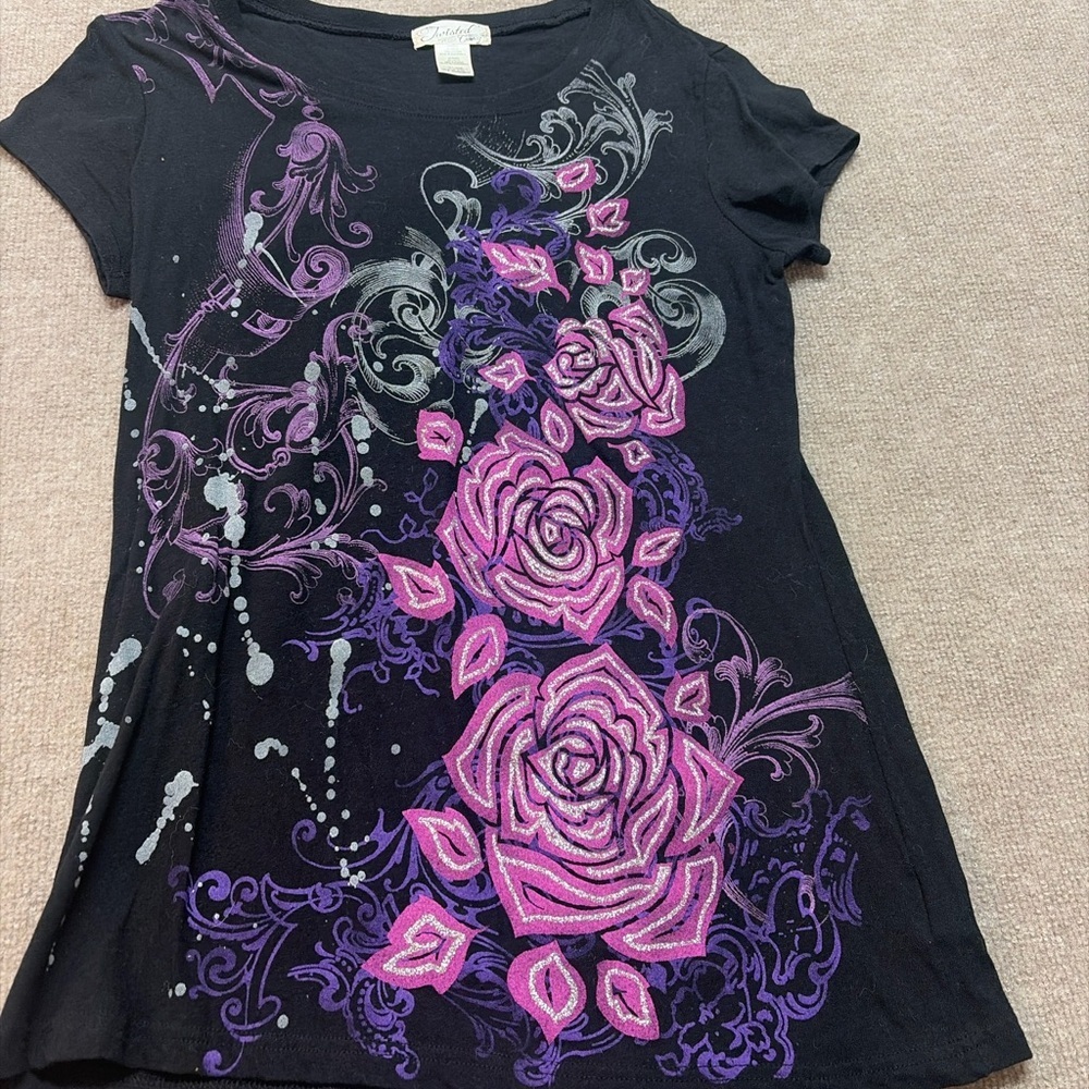 Black Women’s Floral Graphic Tee with Pink & Purple Roses 0764